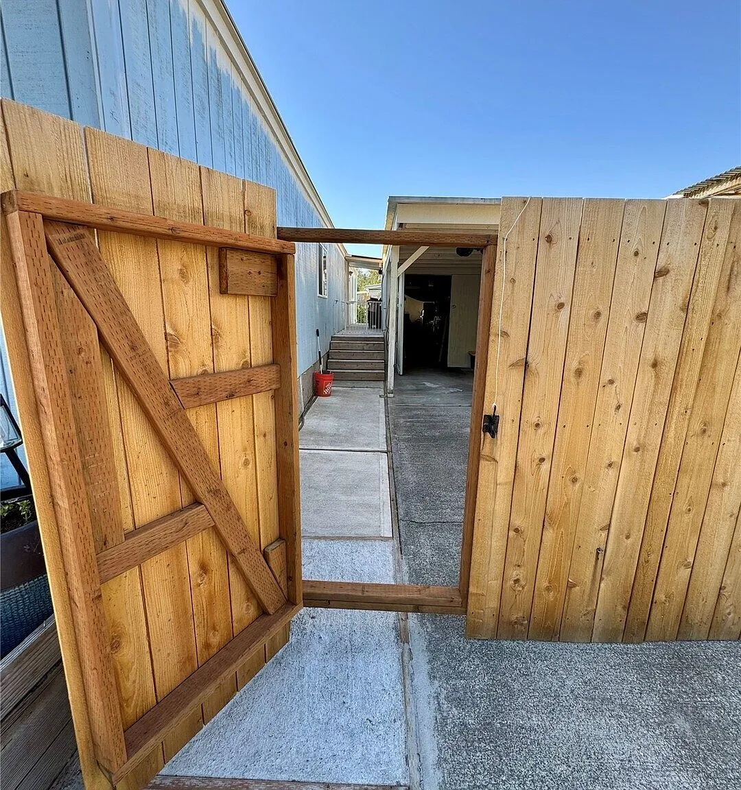 8329 38th Street E #24, Edgewood - Thumbnail 3